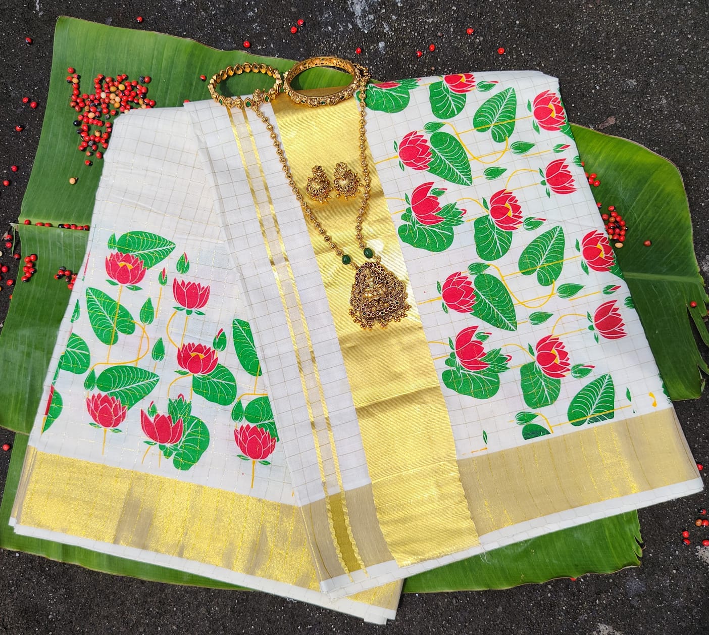 Balaramapuram Hand Painted Saree - White with Red Lotus & Golden Border