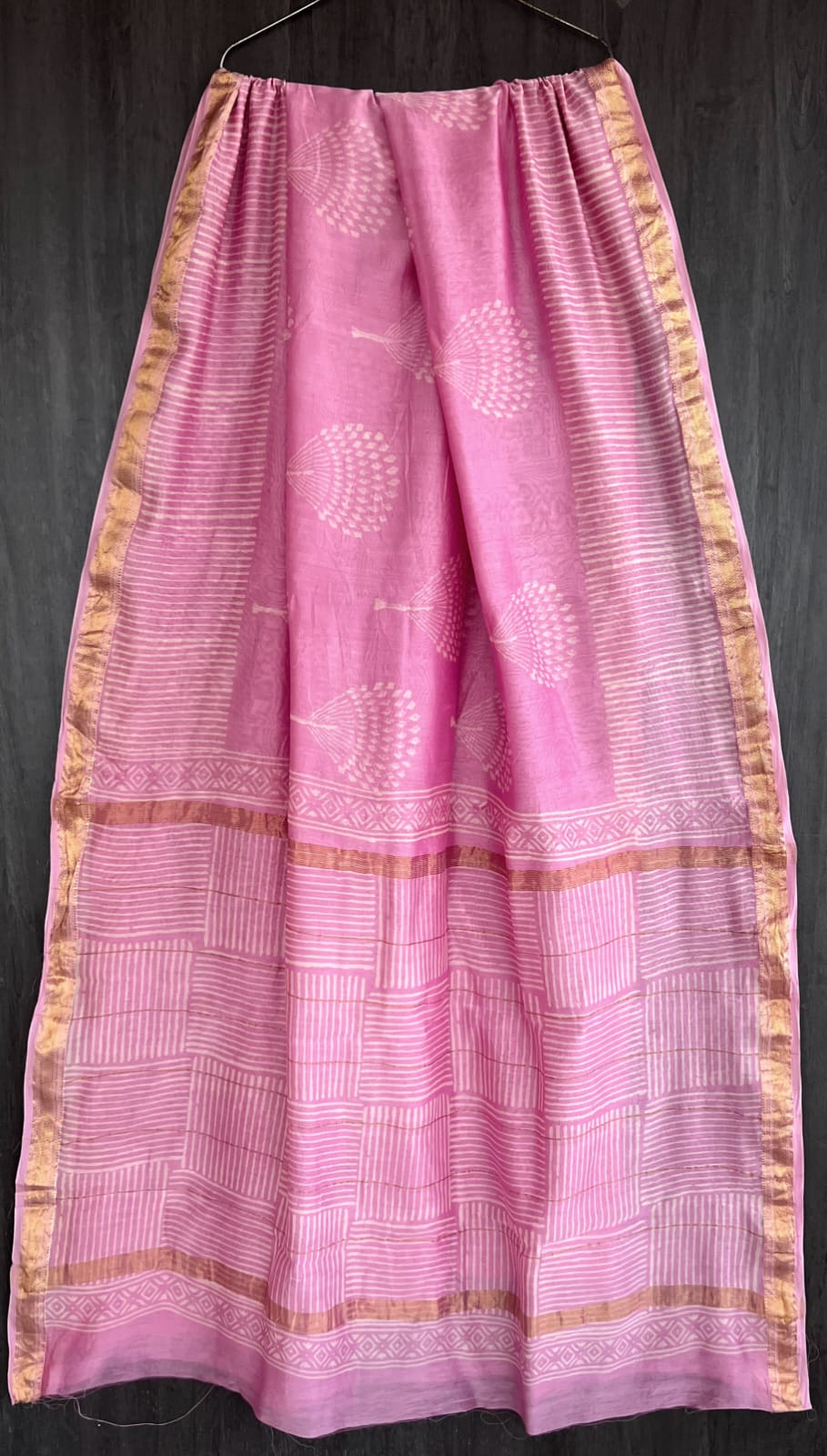 Baby Pink / Rose Pink Handblock printed Maheshwari silk saree