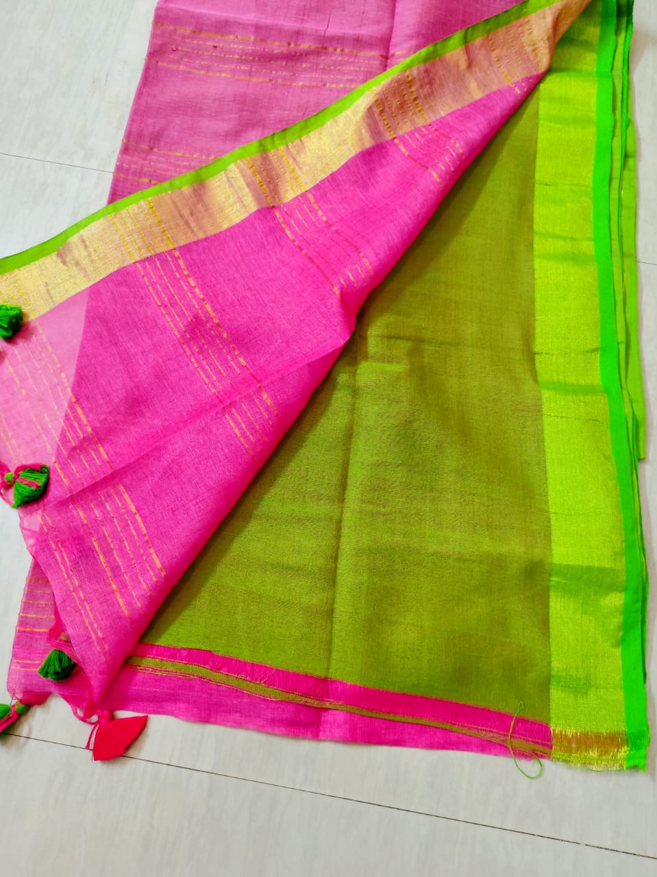 Baby Pink  with Parrot Green Jayasree Pure Linen Handloom Saree